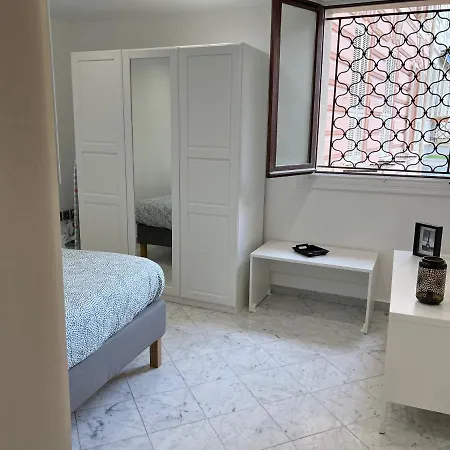 Quartier Magnifique 2 Pieces Апартаменты *